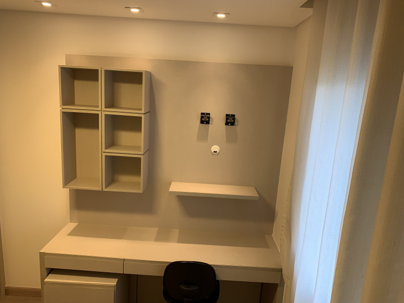 Apartamento à venda Alphaville Conde II com 107m² e 3 quartos por R$ 1.350.000 - 645500212-012b-foto-quarto-escritorio.JPG