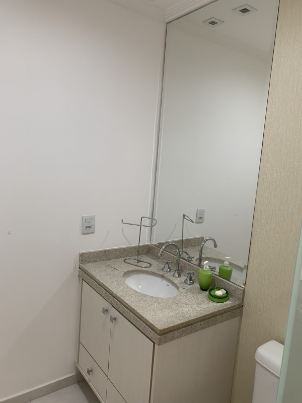 Apartamento à venda Alphaville Conde II com 107m² e 3 quartos por R$ 1.350.000 - 685622052-011b-foto-banheiro-social.JPG