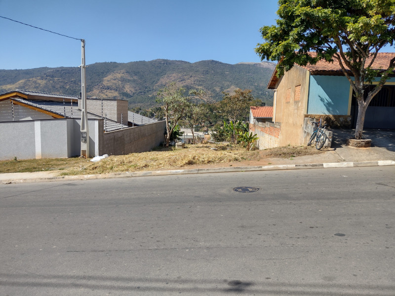 Terreno à venda Jardim Maristela com 26150m² e 1 quarto por R$ 399 - 1776971714-1-rua-tranquilo-luiz-rosa-599-jd-maristela-fachada.jpg
