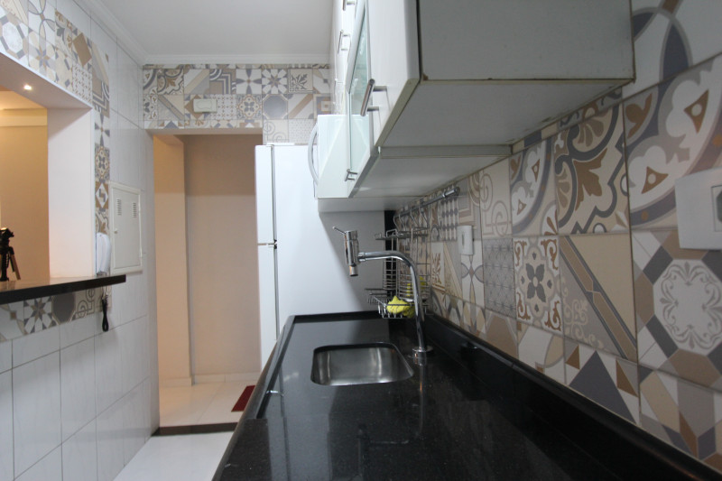 Apartamento à venda Vila Bertioga com 60m² e 2 quartos por R$ 550.000 - 1111270543-cozinha-3.JPG