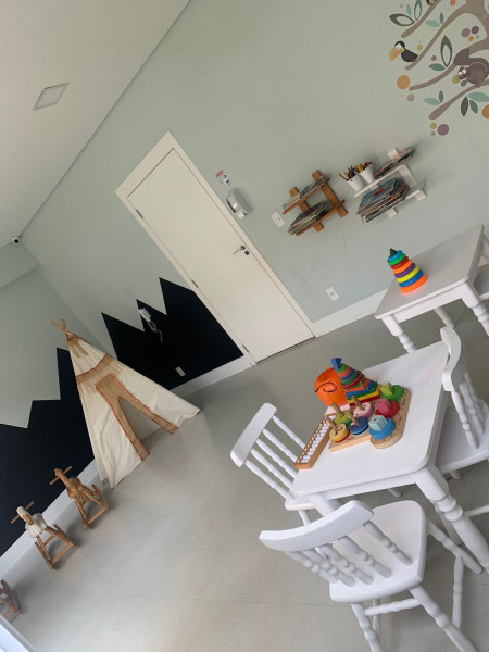Apartamento à venda Centro com 42m² e 2 quartos por R$ 270.000 - 22735053-76c2c47b-73a2-477f-9f32-485f697c5424.jpeg