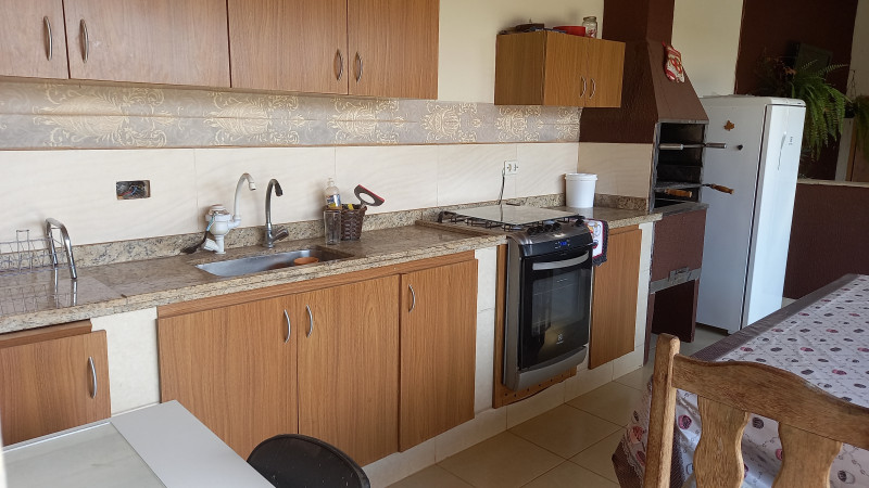 Casa à venda Dos Ivo com 174m² e 3 quartos por R$ 430.000 - 1653645986-20230820-123441.jpg