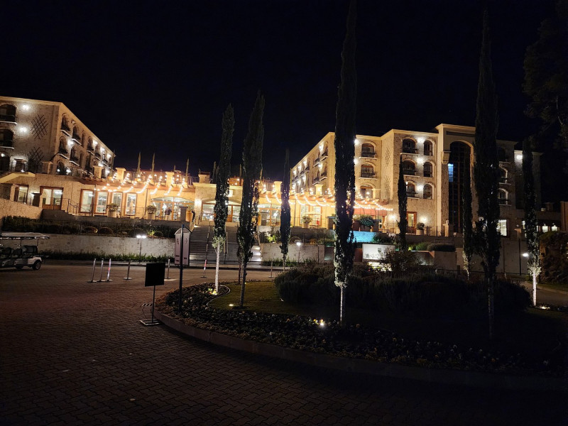 Apartamento à venda Parque Chocolate Planalto com 35m² e 1 quarto por R$ 90.000 - 251448613-foto-externa-noite.jpg