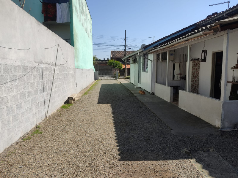 Casa à venda Paranaguamirim com 456m² e 4 quartos por R$ 320.000 - 45992389-img-20230917-wa0018.jpg