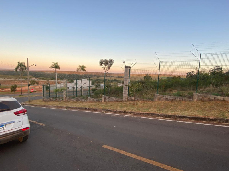 Terreno à venda Área Rural de Cidade Ocidental com 300m² e 1 quarto por R$ 45.000 - 372232495-2703874412.jpg