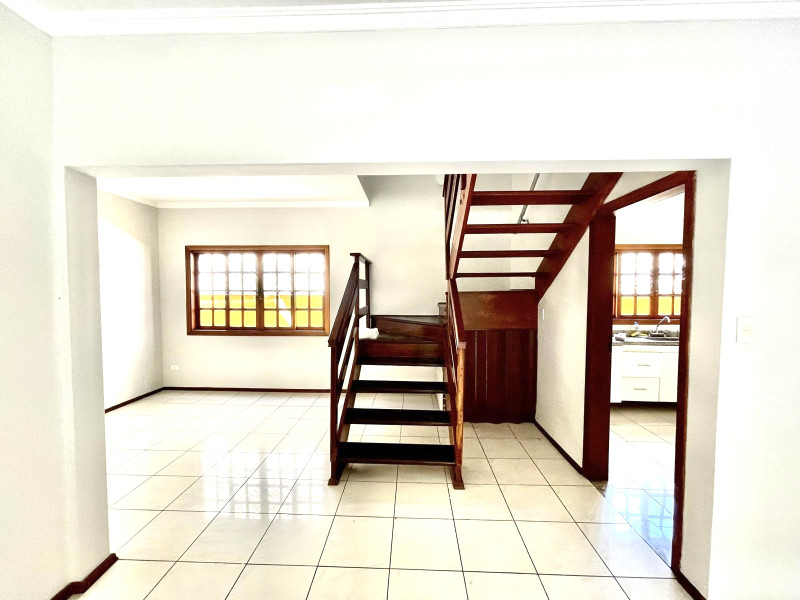 Casa de condomínio à venda Jardim Paulista com 170m² e 3 quartos por R$ 890.000 - b3004798-5d77-41d7-ad7d-98fa67843d0f.jpeg