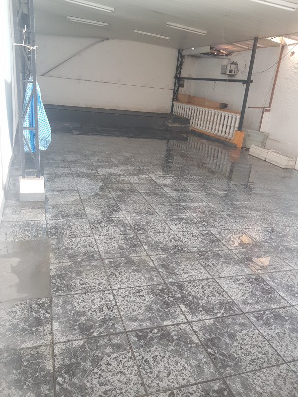 Casa à venda Parque 10 de Novembro com 308m² e 2 quartos por R$ 400.000 - 1322260882-20231004-140315.jpg