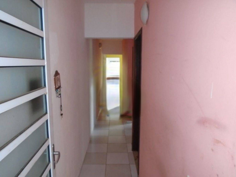 Casa à venda Chácara Santa Maria com 293m² e 6 quartos por R$ 550.000 - 1914477692-cs2entrada-corredor.jpg