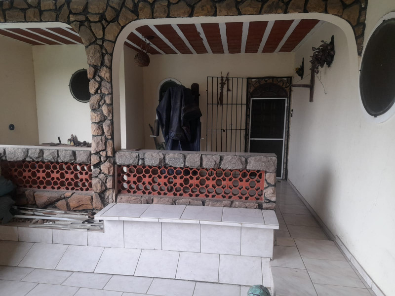 Casa à venda Centro com 540m² e 5 quartos por R$ 540.000 - 1726872189-img-20231017-wa0021.jpg