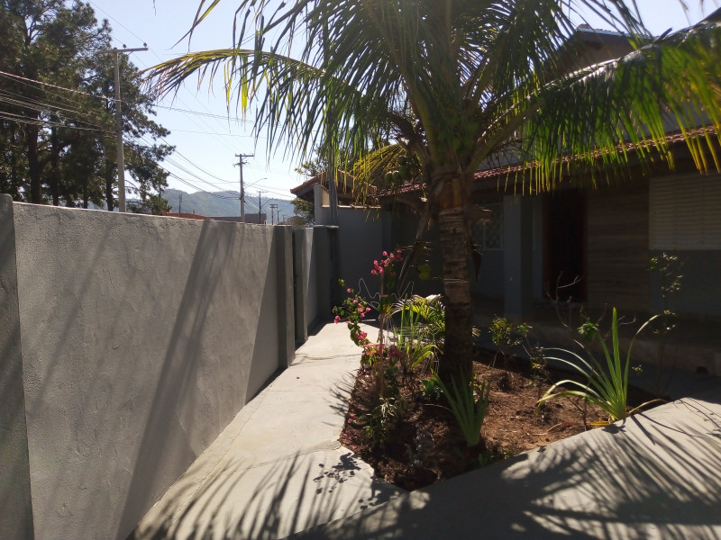 Casa à venda Centro com 250m² e 2 quartos por R$ 380 - 1223342777-img-20230811-110623-247.jpg