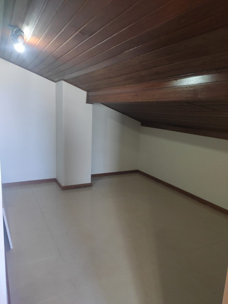 Casa de condomínio à venda Chácaras Reunidas São Jorge com 286m² e 4 quartos por R$ 1.700.000 - 2057912451-whatsapp-image-2023-10-17-at-10.jpeg