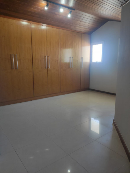 Casa de condomínio à venda Chácaras Reunidas São Jorge com 286m² e 4 quartos por R$ 1.700.000 - 923595840-whatsapp-image-2023-10-17-at-10.jpeg