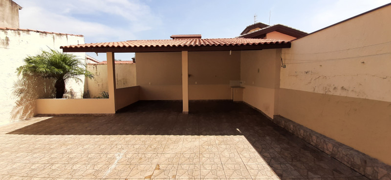 Casa à venda Jardim Astro com 180m² e 3 quartos por R$ 850.000 - 14143331-foto-astro-17.jpg