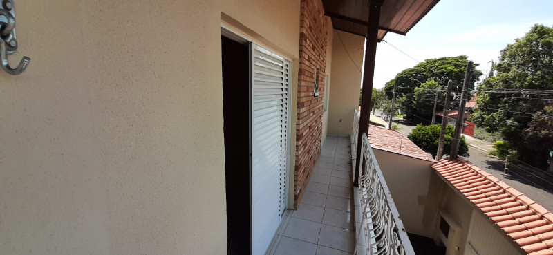 Casa à venda Jardim Astro com 180m² e 3 quartos por R$ 850.000 - 1819497647-foto-astro-7.jpg