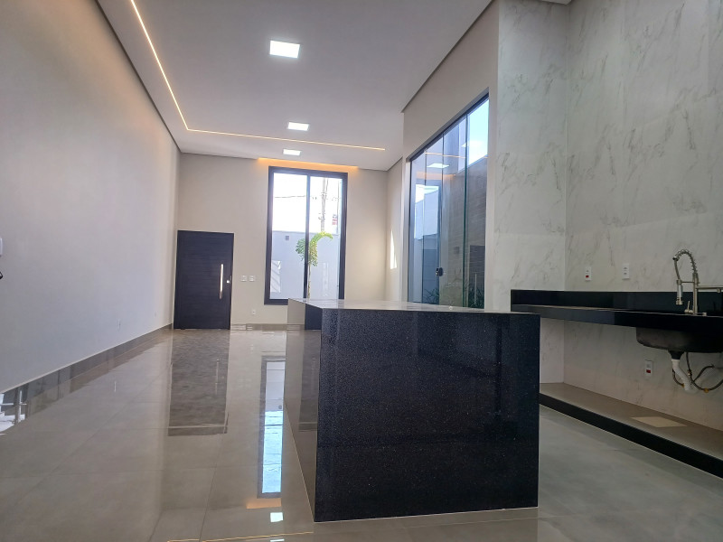 Casa à venda Centro com 241m² e 3 quartos por R$ 1.150.000 - 20230712-143844.jpg