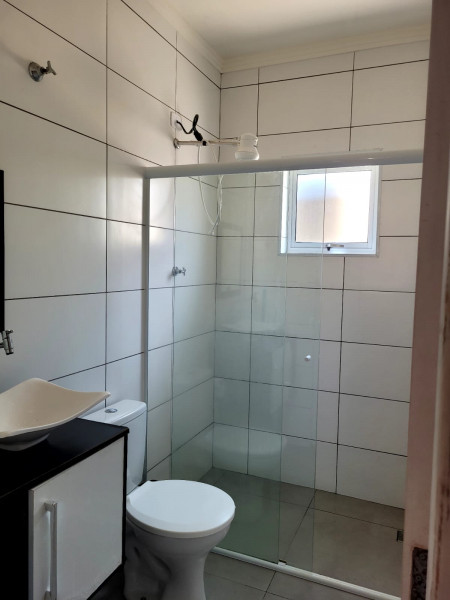 Casa à venda Centro com 253m² e 3 quartos por R$ 300 - 40650037-banheiro-box.jpeg