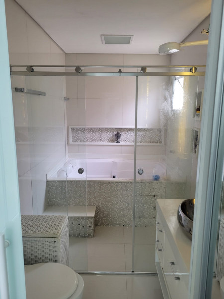 Casa de condomínio à venda Portal dos Gramados com 228m² e 3 quartos por R$ 1.680.000 - 608323081-foto-4.jpg