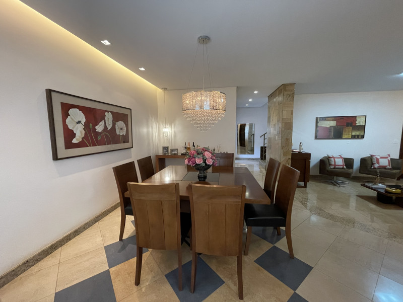 Casa à venda Centro com 308m² e 5 quartos por R$ 1.300.000 - 1510902820-img-8738.jpeg
