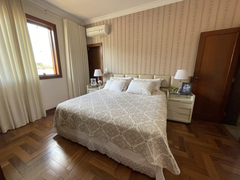 Casa à venda Centro com 308m² e 5 quartos por R$ 1.300.000 - 1935177190-img-8790.jpeg