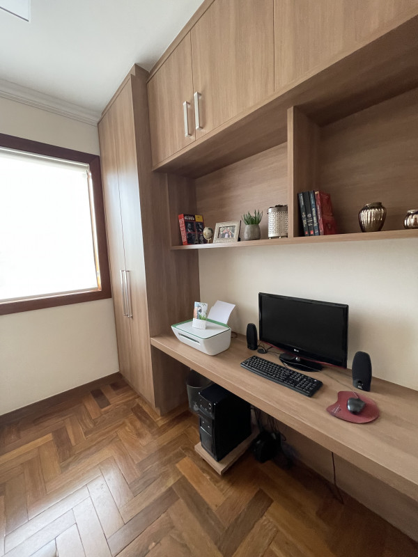 Casa à venda Centro com 308m² e 5 quartos por R$ 1.300.000 - 2145084259-img-8974.jpeg