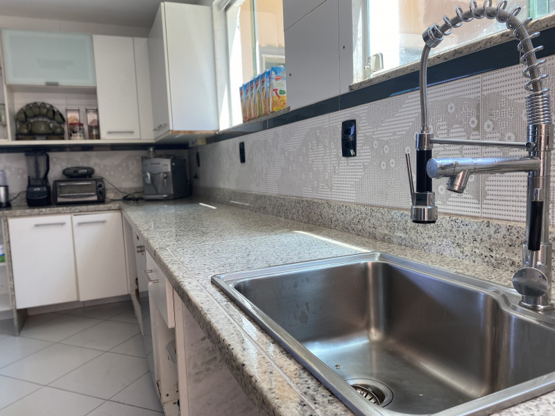 Casa de condomínio à venda Anil com 750m² e 6 quartos por R$ 1.890.000 - 68277905-img-7083.jpeg