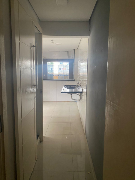 Casa à venda Jardim Modelo com 389m² e 5 quartos por R$ 600.000 - 1029154243-corredor-gabriel.jpeg