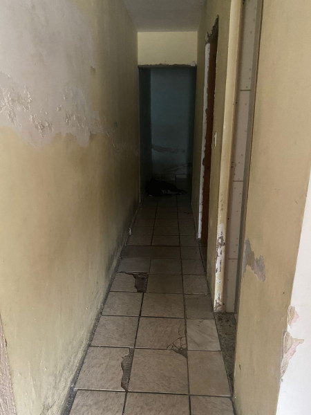 Casa à venda Jardim Modelo com 389m² e 5 quartos por R$ 600.000 - 1733507671-corredor-carminda-2.jpeg