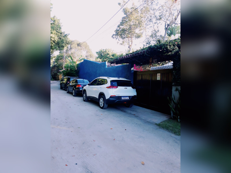 Casa à venda CENTRO com 640m² e 8 quartos por R$ 2.150.000 - portao-grande-com-carros.jpg