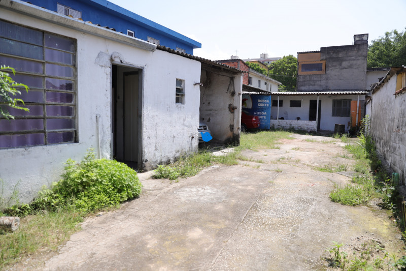Terreno à venda Jardim Regis com 286m² e 1 quarto por R$ 380.000 - 2064555077-img-1191.JPG