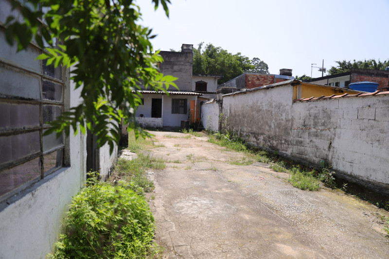 Terreno à venda Jardim Regis com 286m² e 1 quarto por R$ 380.000 - 329208234-img-1208.JPG