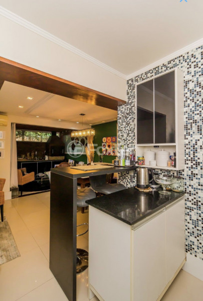 Casa de condomínio à venda Teresópolis com 140m² e 4 quartos por R$ 1.000.000 - 1814659590-4f9bf9c8-dbcd-4a7a-a93c-b6e2f1c52cb5.jpeg