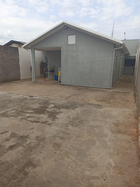 Casa à venda Bosque II com 144m² e 3 quartos por R$ 390.000 - 1519173376-fundo1.jpg