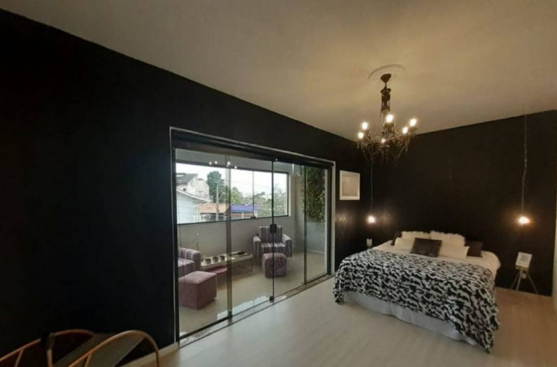 Casa à venda Parque Santana com 300m² e 4 quartos por R$ 1.300.000 - 545243670-3b66df16-b661-4bc0-ae02-111dbd0109bf.jpeg