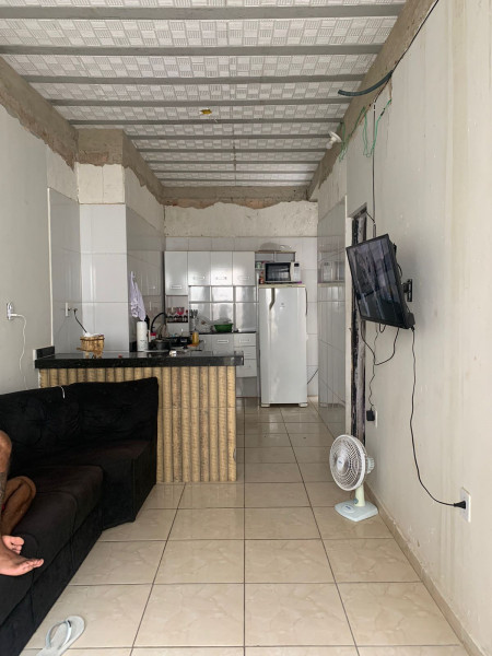 Casa à venda Vila Ipê Amarelo com 40m² e 2 quartos por R$ 69.000 - 999645047-sala-e-cozinha-2.jpeg