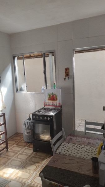 Casa à venda Eugênio de Melo com 66m² e 2 quartos por R$ 270.000 - 2051396475-imagem-do-whatsapp-de-2023-10-27-as-17.jpg