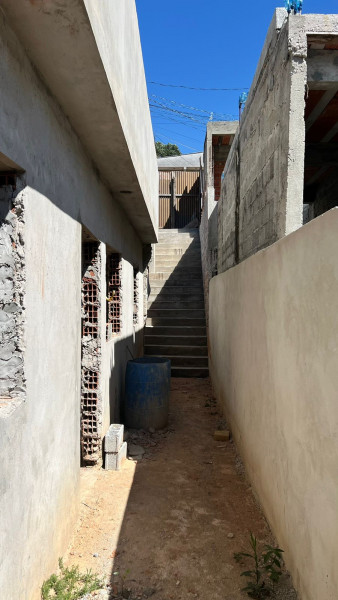 Casa à venda Jardim Vassouras com 220m² e 2 quartos por R$ 128.000 - 1258827975-7fba6c86-0a85-4c01-9f0a-c5b98fe50df7.jpeg