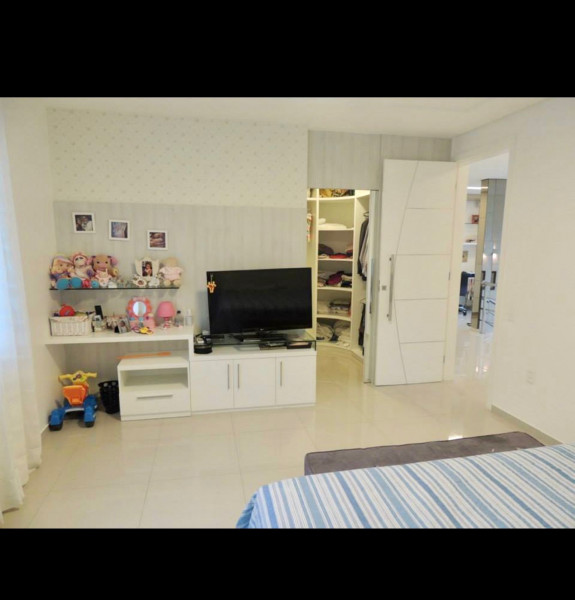 Casa à venda Centro com 426m² e 5 quartos por R$ 1.800.000 - 625209554-img-1114.jpeg