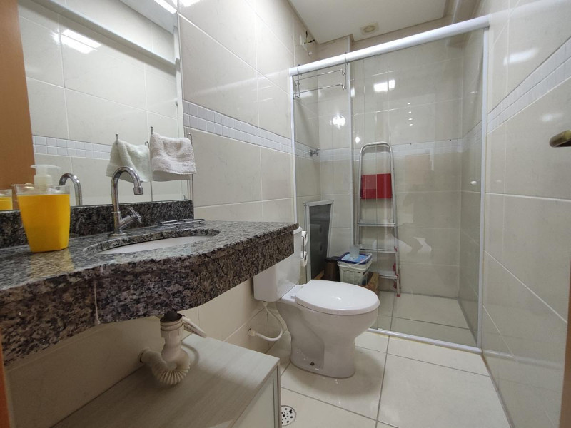 Apartamento à venda Guilhermina com 78m² e 2 quartos por R$ 650.000 - 2130345753-banheiro-social-f2.jpg