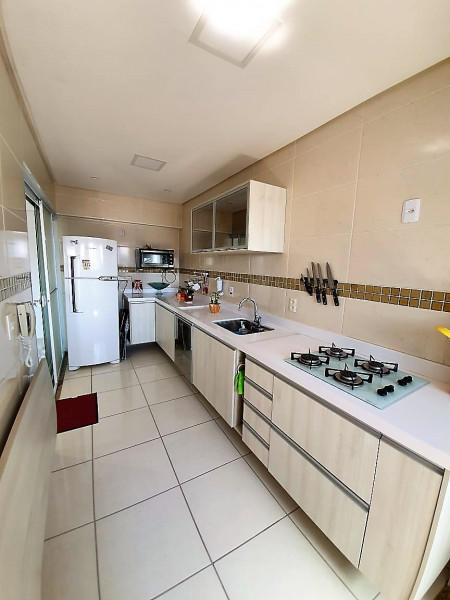 Apartamento à venda Guilhermina com 78m² e 2 quartos por R$ 650.000 - 729327611-cozinha-f7.jpeg