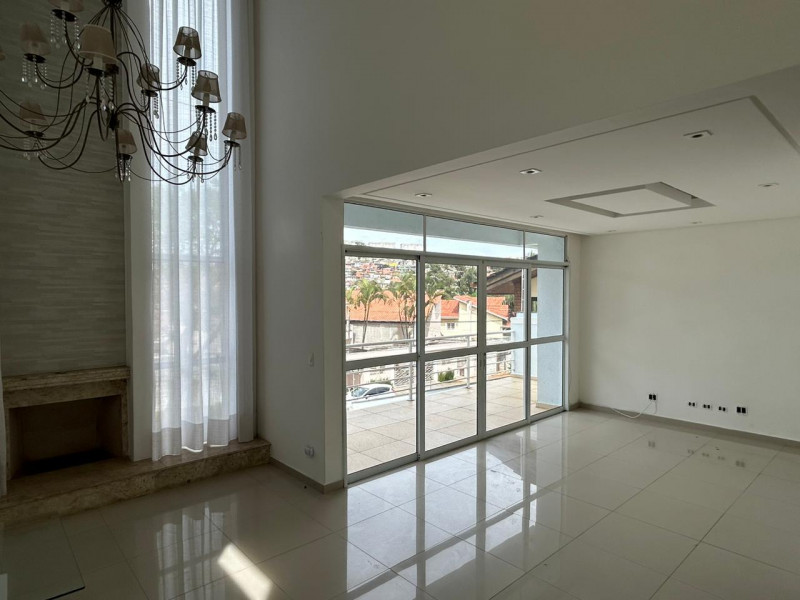 Casa à venda Parque dos Príncipes com 250m² e 4 quartos por R$ 2.100.000 - 1528018740-imagem-do-whatsapp-de-2023-10-29-as-12.jpg