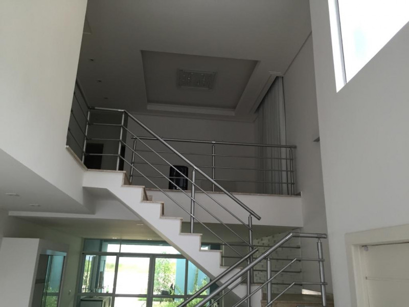 Casa à venda Parque dos Príncipes com 250m² e 4 quartos por R$ 2.100.000 - 2006395699-imagem-do-whatsapp-de-2023-10-29-as-12.jpg