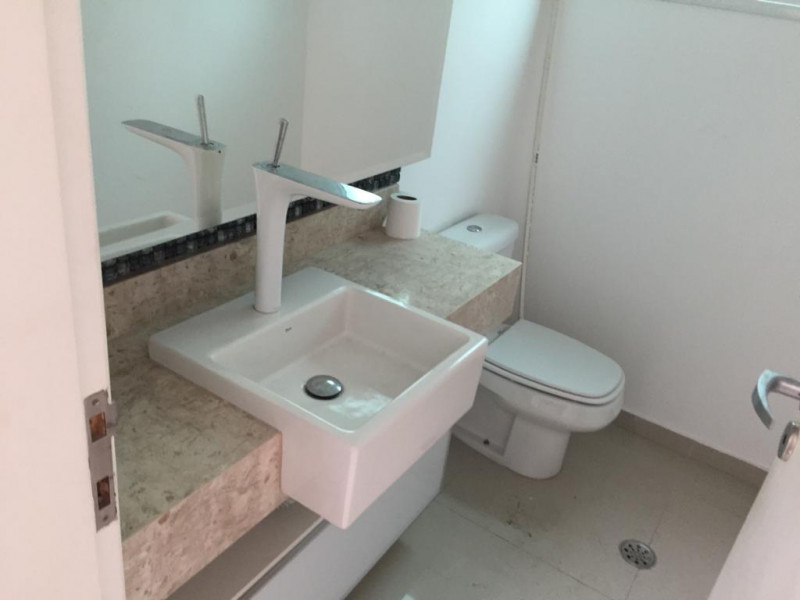 Casa à venda Parque dos Príncipes com 250m² e 4 quartos por R$ 2.100.000 - 562348852-imagem-do-whatsapp-de-2023-10-29-as-12.jpg