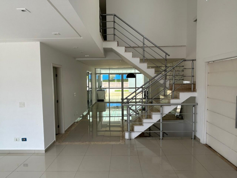 Casa à venda Parque dos Príncipes com 250m² e 4 quartos por R$ 2.100.000 - 72531747-imagem-do-whatsapp-de-2023-10-29-as-12.jpg