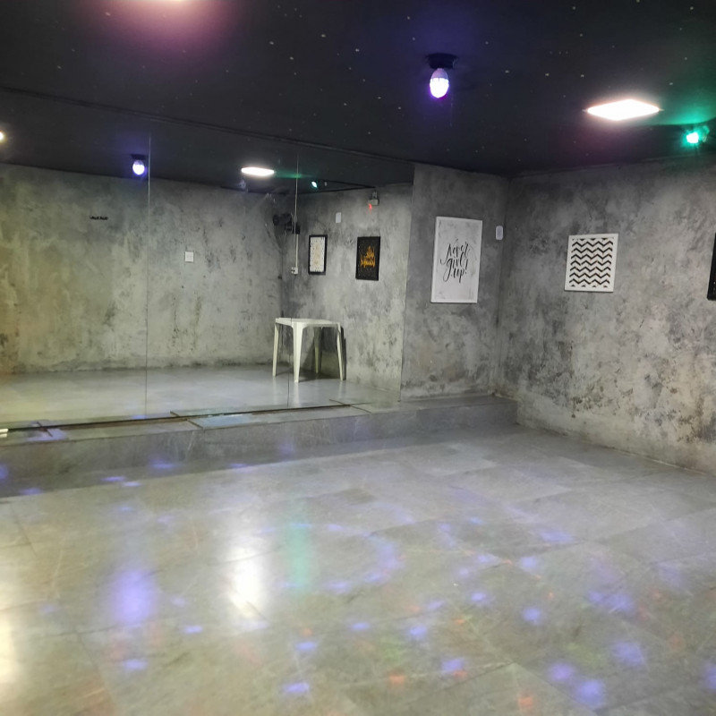 Casa para alugar Vila Muqui com 470m² e 2 quartos por R$ 10.000 - 1399989467-boate.jpg