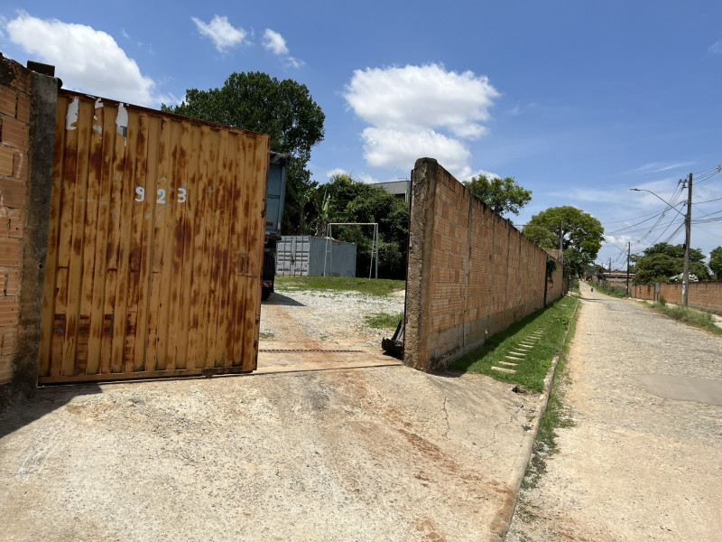 Chácara à venda Estâncias Imperiais com 5000m² e 1 quarto por R$ 1.000.000 - 1115130021-img-0277.JPEG