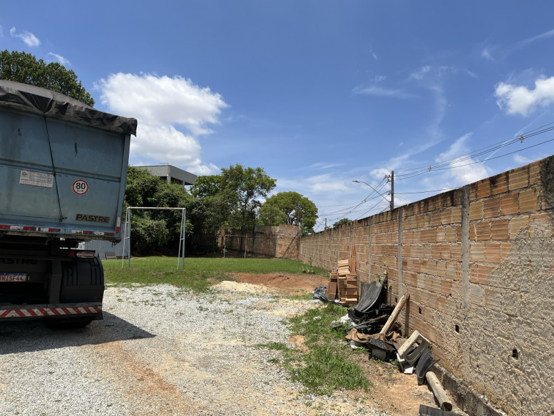 Chácara à venda Estâncias Imperiais com 5000m² e 1 quarto por R$ 1.000.000 - 995067309-img-0275.JPEG