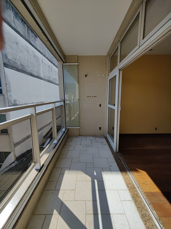 Apartamento à venda Vila Isabel com 142m² e 3 quartos por R$ 700.000 - 1359829678-02-varanda-2.jpg