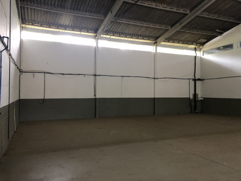 Comercial para alugar Centro com 400m² e 1 quarto por R$ 6.233 - 746147167-galpao-2023-08-30-f4.JPG