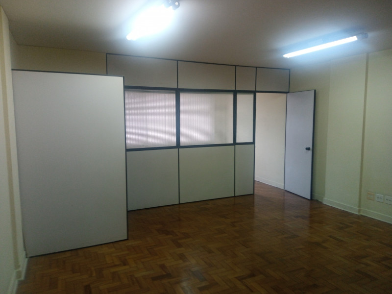 Comercial à venda Centro com 62m² e 1 quarto por R$ 155.000 - 924543618-img-20230331-133532-801.jpg