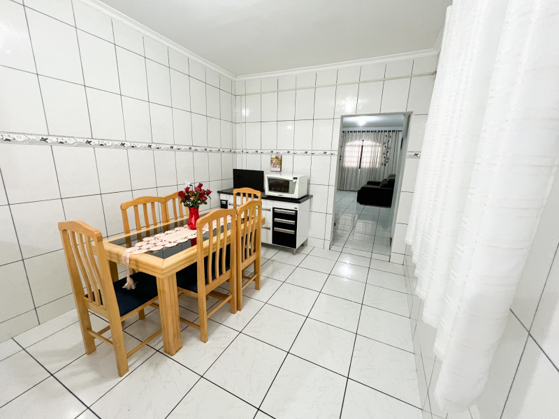 Casa à venda Primeiro  de Maio com 287m² e 3 quartos por R$ 450.000 - 1473372383-1o.JPG